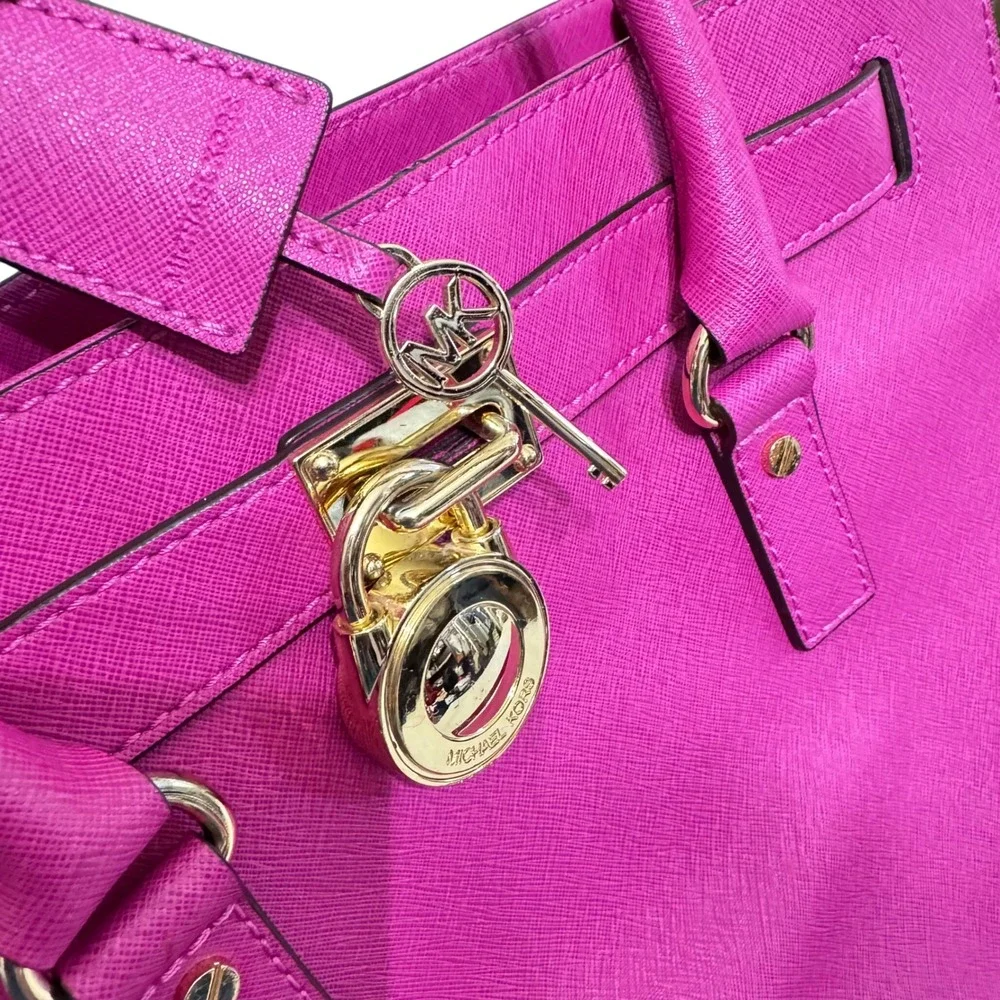 Michael Kors Hamilton Satchel Womens Large Fuchsia Pink Padlock Chain Bag - Picture 10 of 16